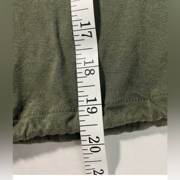 No Boundaries Green Gray Daisy Floral Short Sleeve Top Juniors Size Medium - Picture 8 of 9